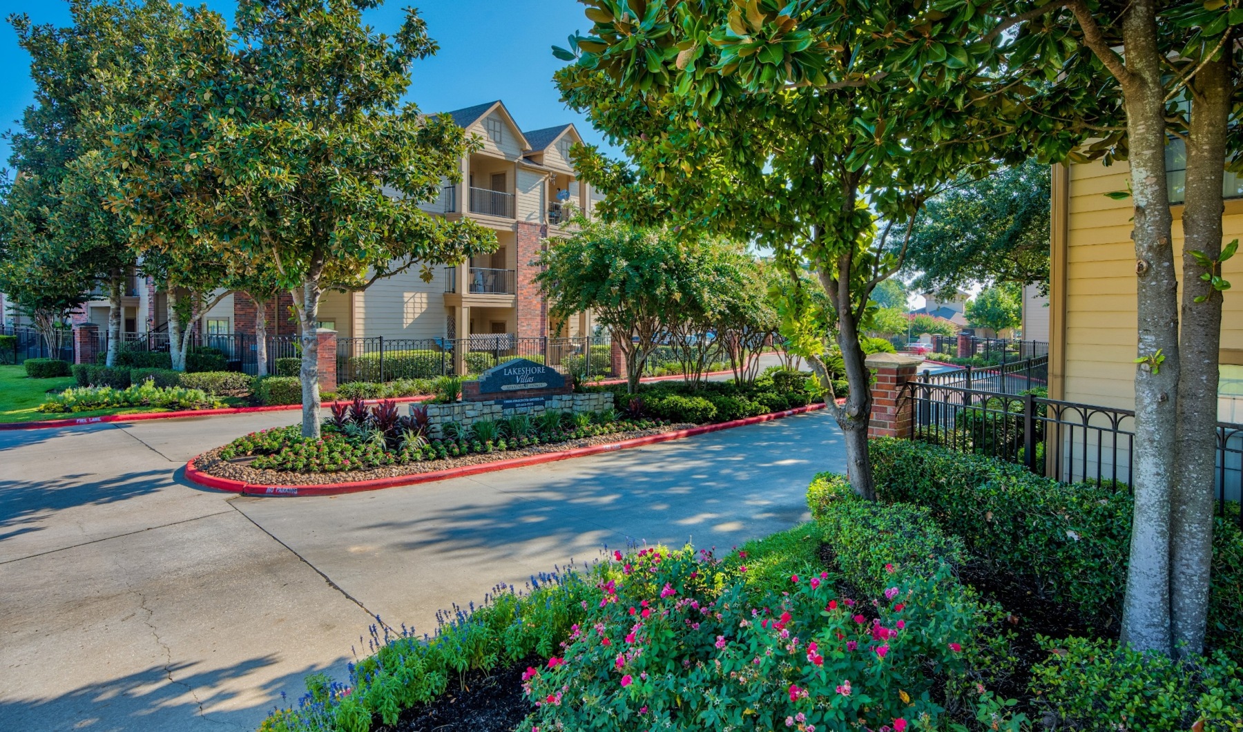 Perfect Blend of Sophistication and Comfort